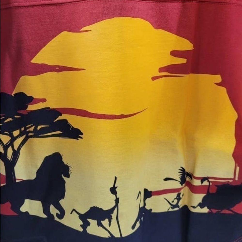 NWT Walt Disney World Lion King Red Sunset Spirit Jersey Size M - Picture 4 of 6